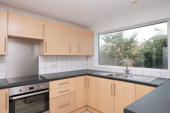 30 Hollingbury Road, Brighton photo 2