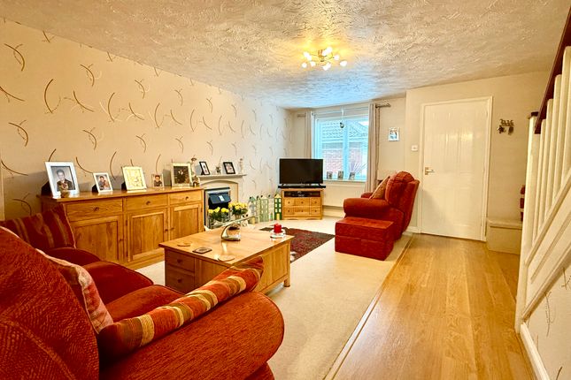 25, Launceston Close, Gosport photo 4