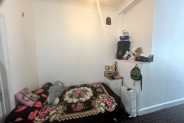 65a, Fairfield Road, West Drayton photo 4