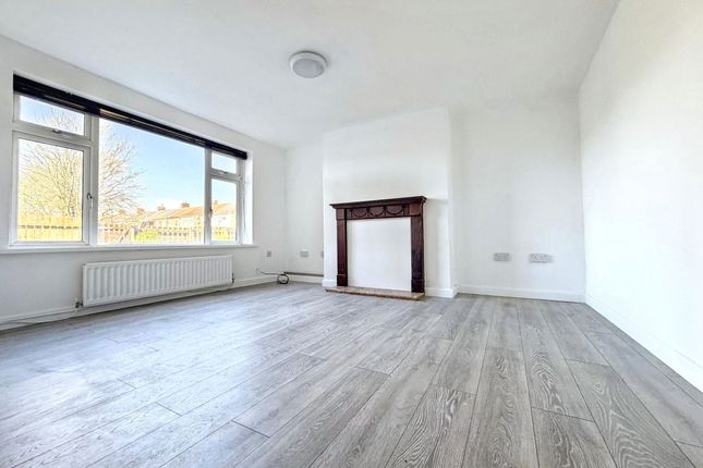 28, Milton Grove, Durham photo 2