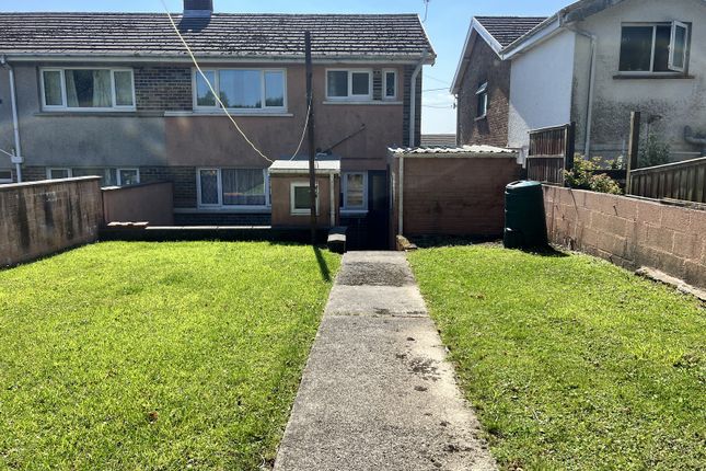 18, Tan Y Fan, Ammanford photo 3