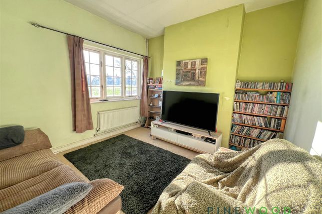 End terrace house for sale in Model Village, Creswell, Worksop