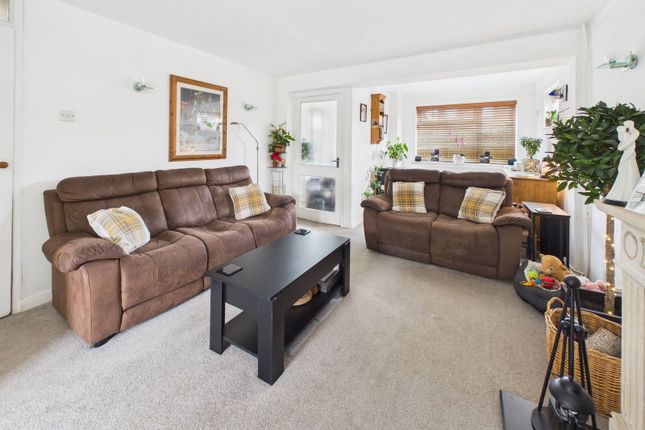 9, Annington Gardens, Shoreham-by-sea photo 4