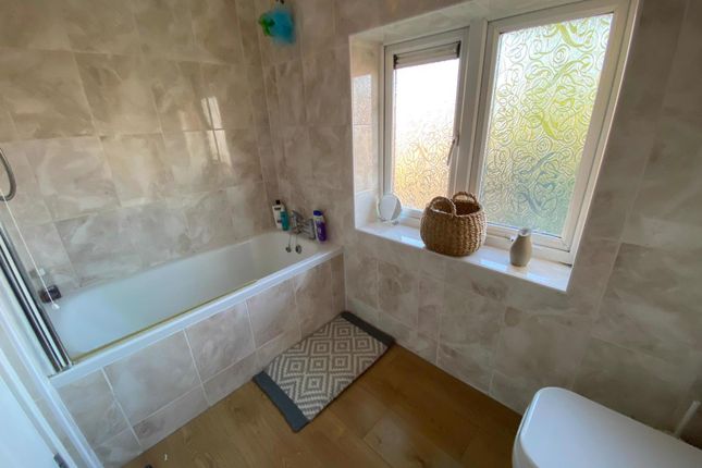 3, Warwick Street, Wolverhampton photo 3