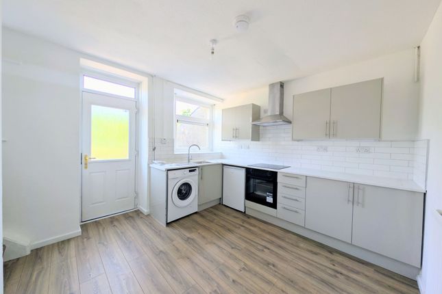 28 Park Street, Mountain Ash photo 3