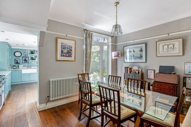 Orbain Road, London photo 4