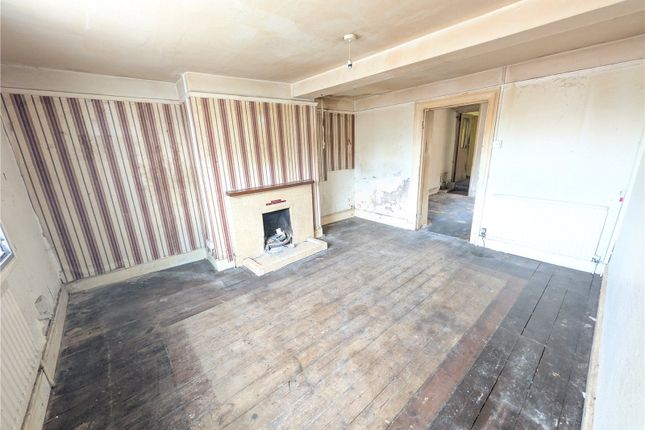18, Vineyard Road, Telford photo 2