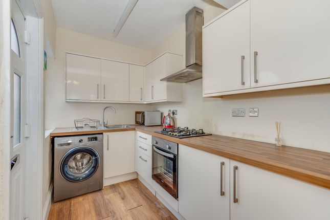 312 Edmund Road, Sheffield photo 2