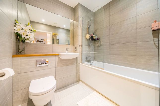 Flat 6, 130, Kilburn Park Road, London photo 4
