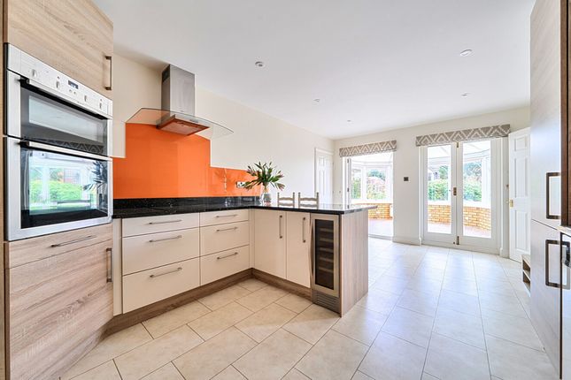 11 Bickmore Way, Tonbridge photo 2