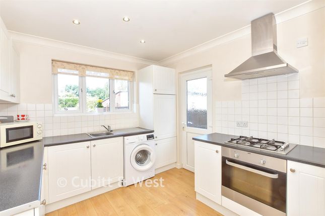 3-bed bungalow on 33, Nore Farm Avenue, Emsworth, £448,000