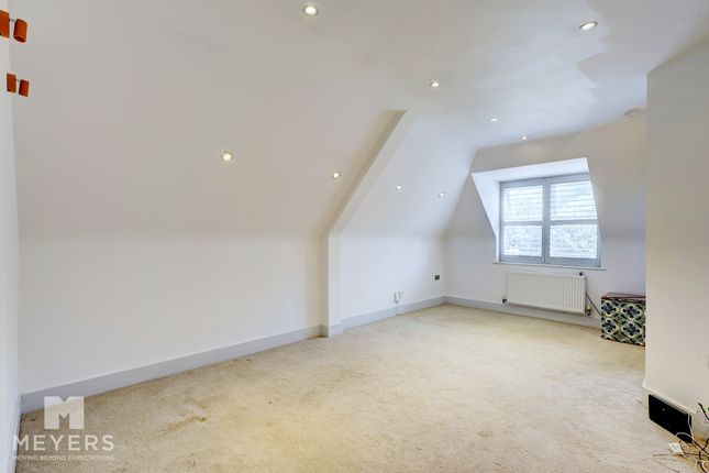 Flat Flat 6, 23a, Belle Vue Road, Bournemouth photo 5