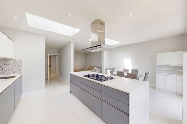110 Burnley Road, London photo 2