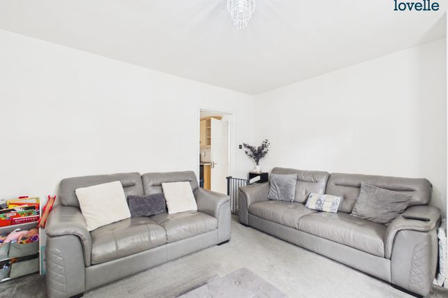 121, Browning Drive, Lincoln photo 3