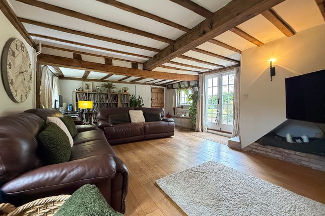 Allens Cottage, Sudbury Road, Bures photo 3