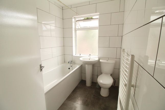 37, Sanderstead Road, London photo 5