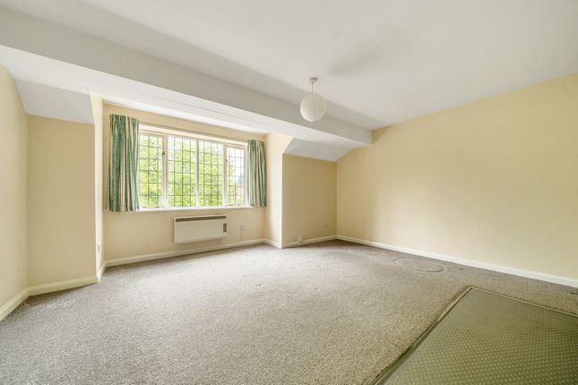Thumbnail Flat to rent in Station Parade, Ockham Road South, East Horsley