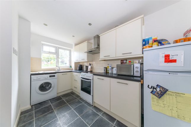 6, Kilpin Green, Newport Pagnell photo 2
