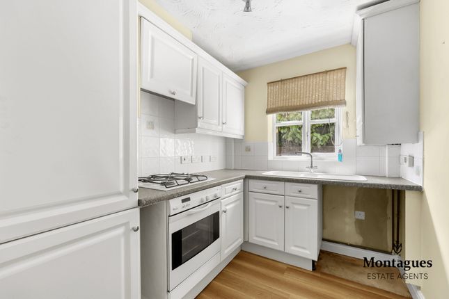 16 The Heights, Forest Drive, Epping photo 4