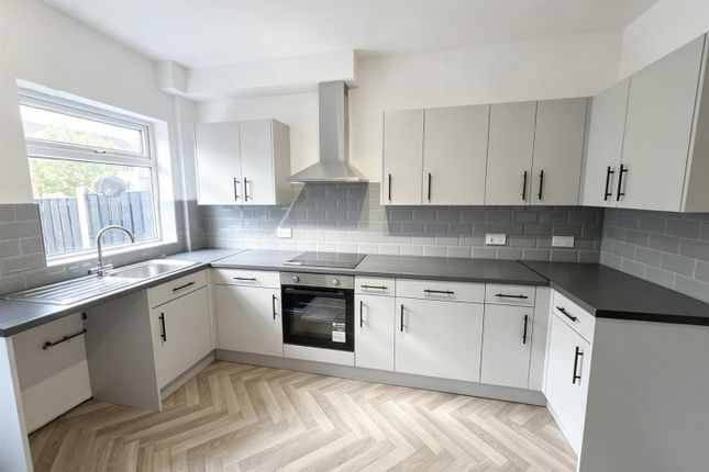 13, Normanton Spring Road, Sheffield photo 2