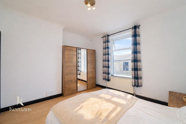 7, Clarence Street, Rossendale photo 4