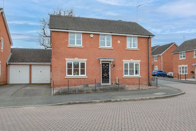 Thumbnail Detached house for sale in Wheatcroft Close, Redditch