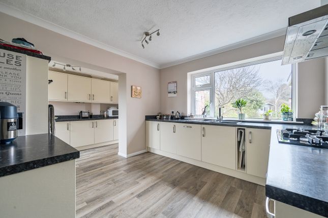 22, Hayling Rise, Worthing photo 3