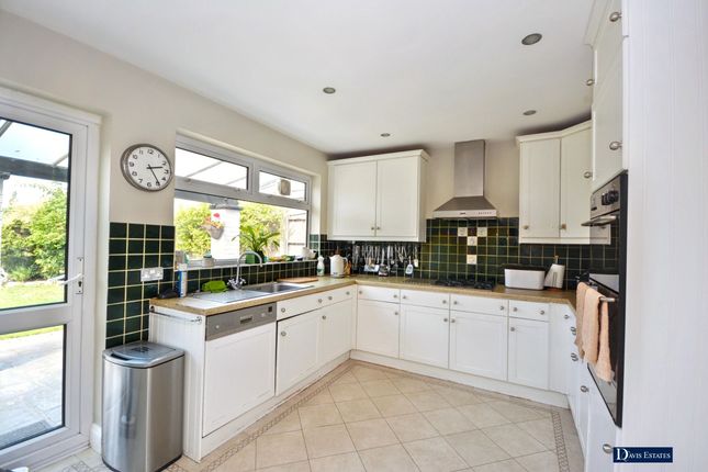 31 Great Nelmes Chase, Hornchurch photo 3