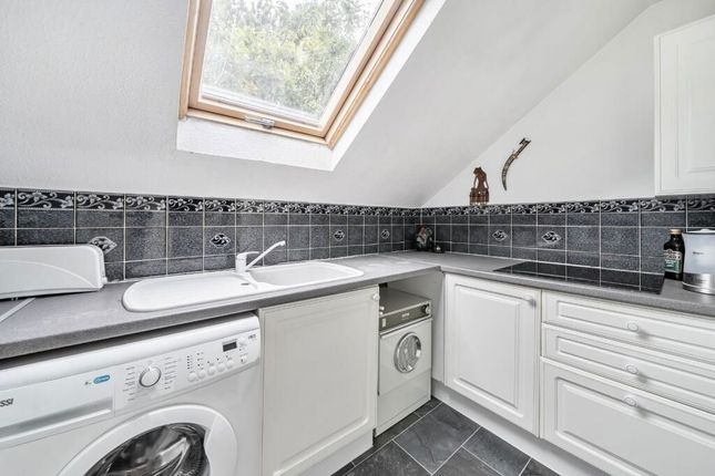 Flat 30 Gorseway, 354 Sea Front, Hayling Island photo 3