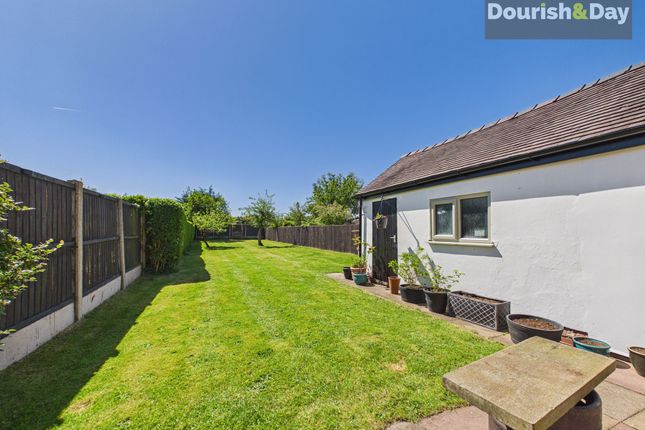297 Eccleshall Road, Stafford photo 4