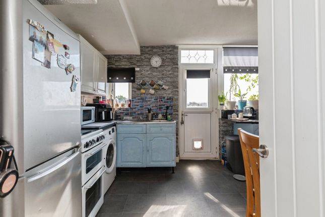 15, Novers Park Drive, Avon photo 4