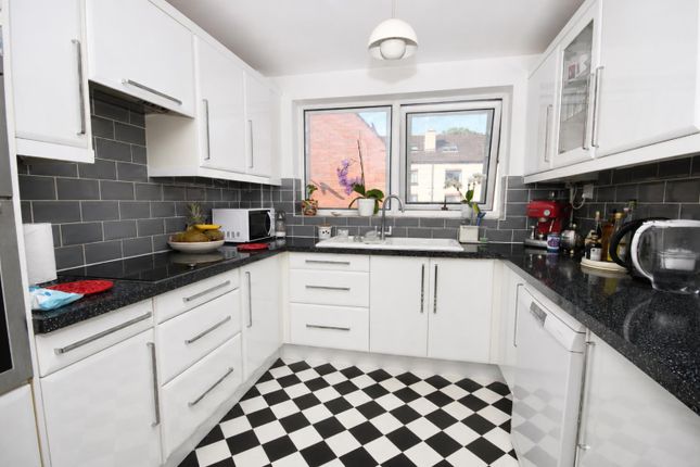 7, Robert Gybson Way, Norwich photo 4