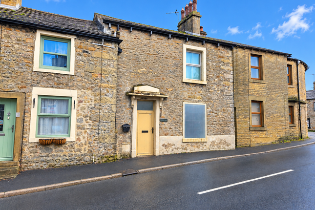 2-bed terraced on Kayley Hill, Skipton, £165,000