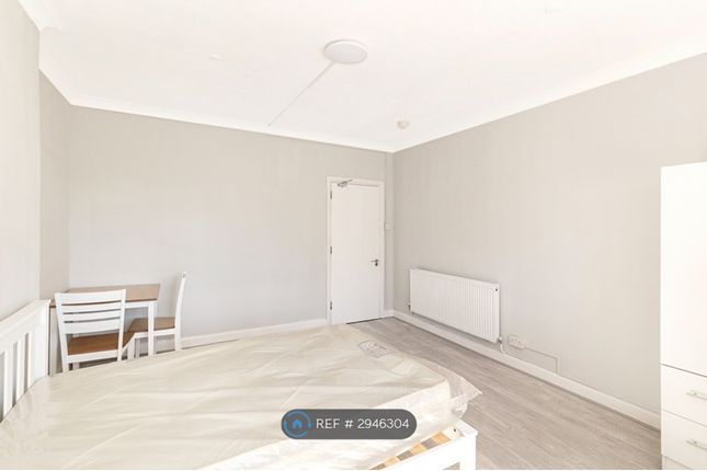 Sycamore House, Southwell Park Road, Camberley photo 4