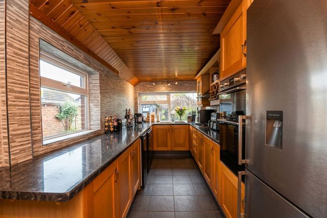 25 Lancaster Road, Salford photo 3