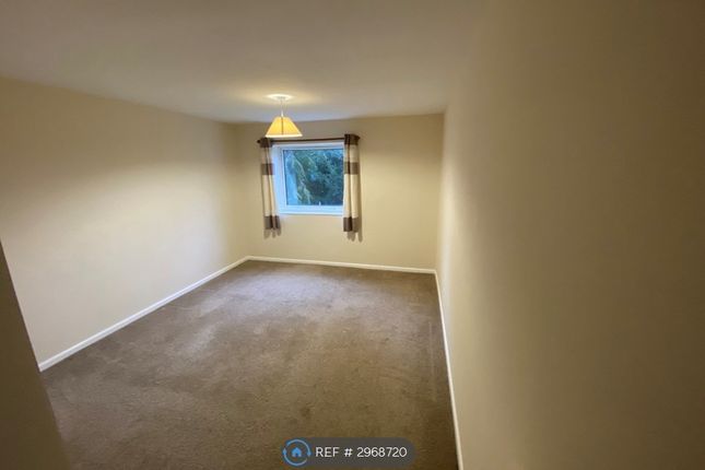 Porchester Road, Hucclecote, Gloucester photo 4