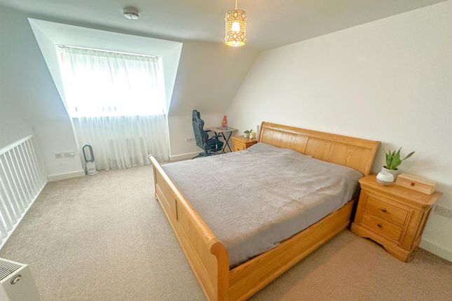 15, Regal Close, Corby photo 4