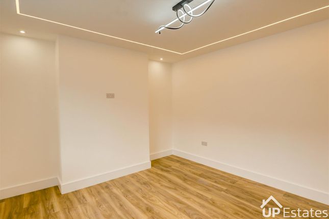 63, Tomkinson Road, Nuneaton photo 2