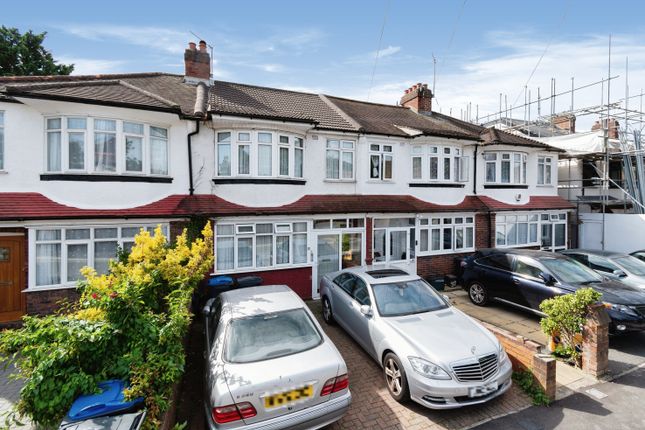 Terraced house for sale in Heatherdene Close, Mitcham