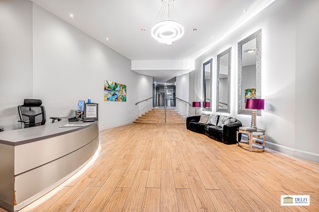 Flat for sale in Palgrave Gardens, London