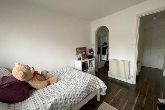 Haydon9, Haydon,Haydon, London photo 5