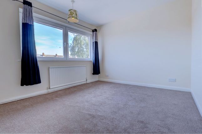 17, Faulkner Way, High Wycombe photo 5