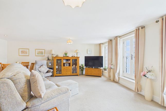 16 Falcon Court Irish Street, Whitehaven photo 3