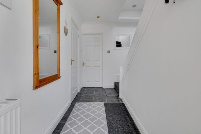 27a, Wolverhampton Road, Kingswinford photo 3