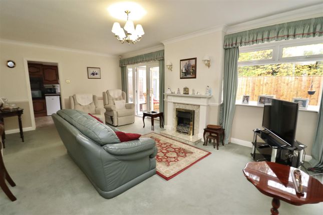 59, Hunter Road, Elloughton photo 2