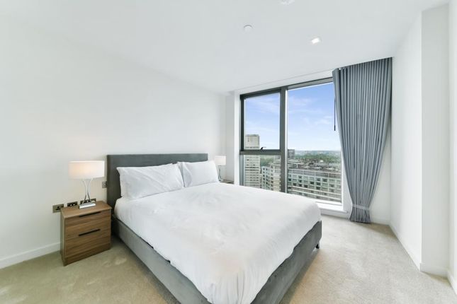 Flat for sale in Edgware Road, London