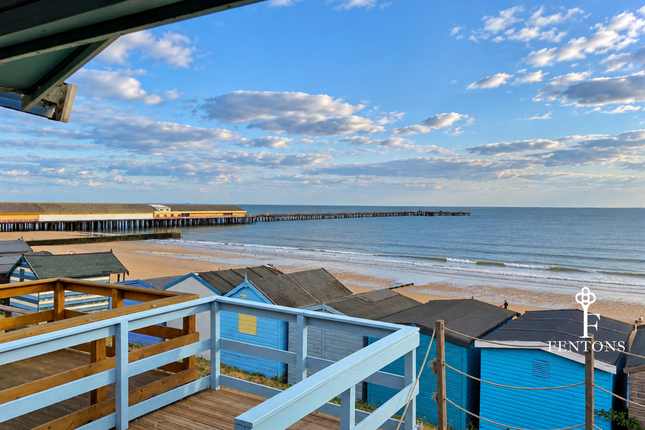 D53, Southcliff, Walton-on-the-Naze photo 2