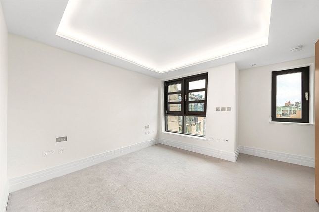 Flat to rent in Kensington Gardens Square, Westbourne Park