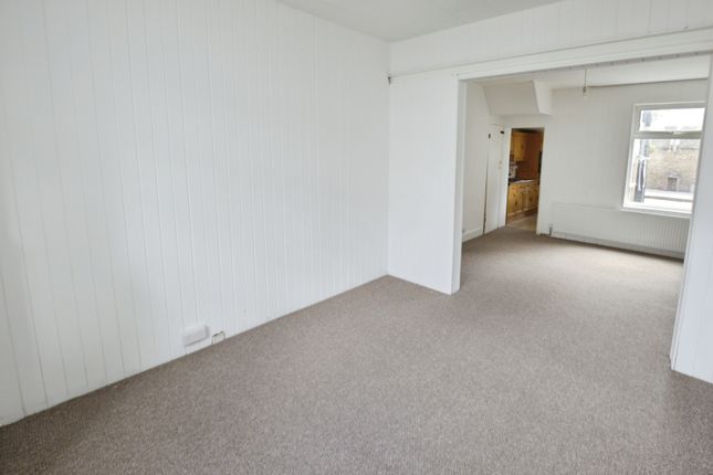 140, Grangewood Street, London photo 3