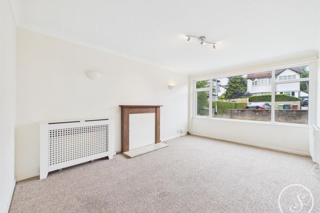 22, Falkland Court, Leeds photo 2